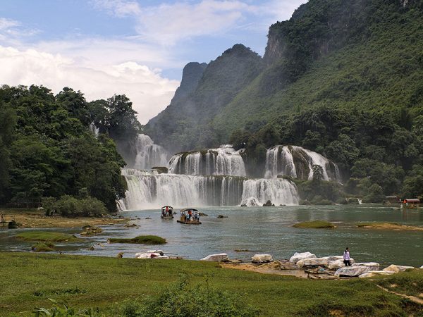Ban Gioc Waterfall Tour From Hanoi