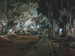 Hua Ma Cave - Ba Be National Park