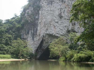 Puong Cave – Ba Be National Park Puong Cave - Ba Be National Park
