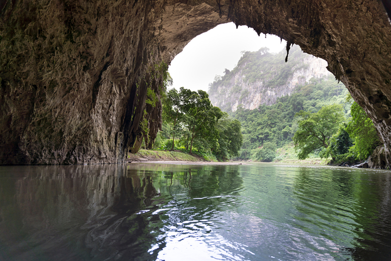 Puong Cave - Ba Be Lakes