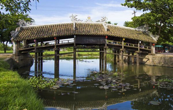 Old brick Thanh Toan bridge